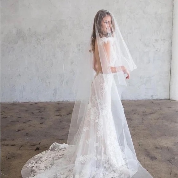 Designer Floor-Length White Wedding Veil with Blusher